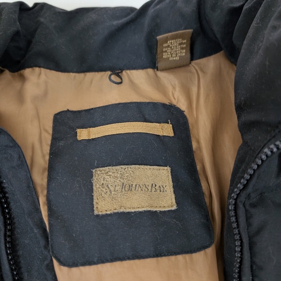 St. John's Bay Quilted Cargo Vest Puffer Down Filled Comfy Warm Insulated - Picture 4 of 12